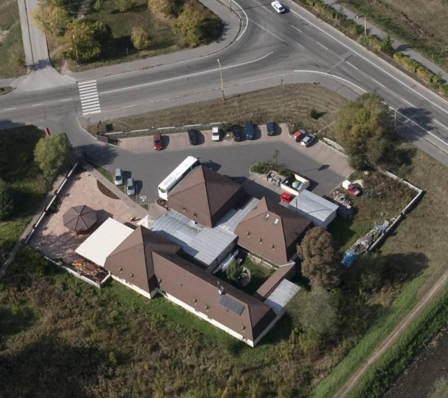 Penzion Almada Zvolen Bagian luar foto